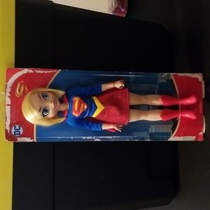 DC super hero girl (box is DAMAGED)